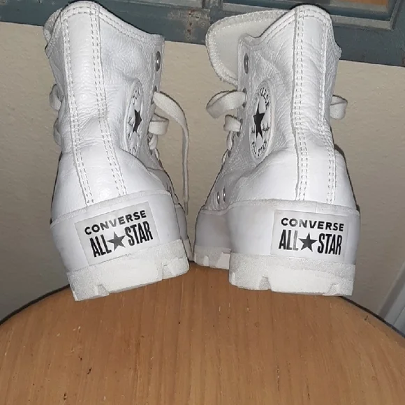 Converse Chuck Taylor All Star Lugged 2.0 Leather High Top - White -Women's 6.5 - Picture 4 of 11